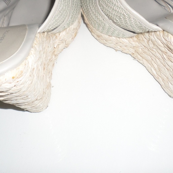 BCBG espadrille wedge heel peep toe slides - Picture 5 of 7